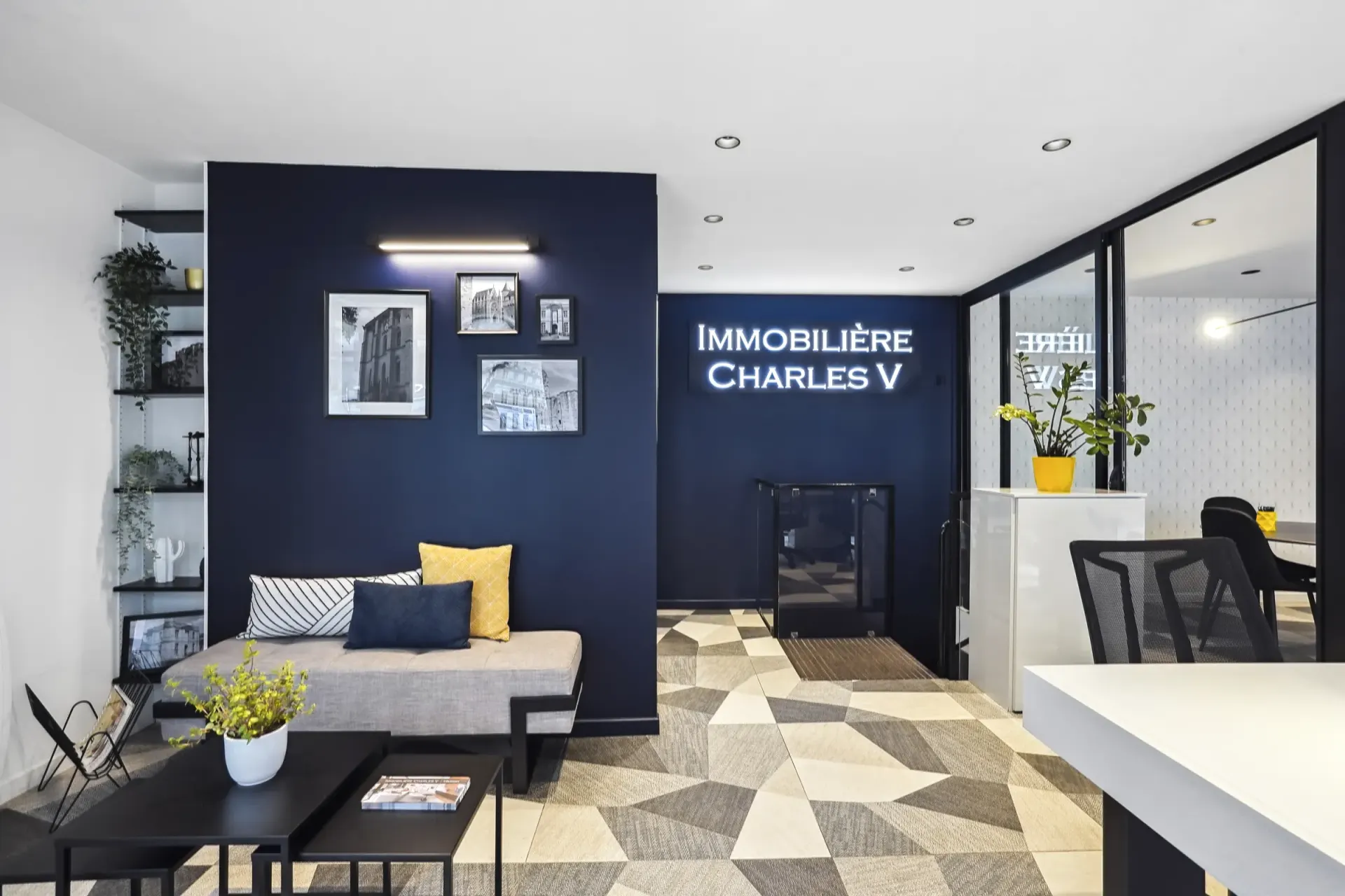 Espace d'accueil de l'agence à Vincennes