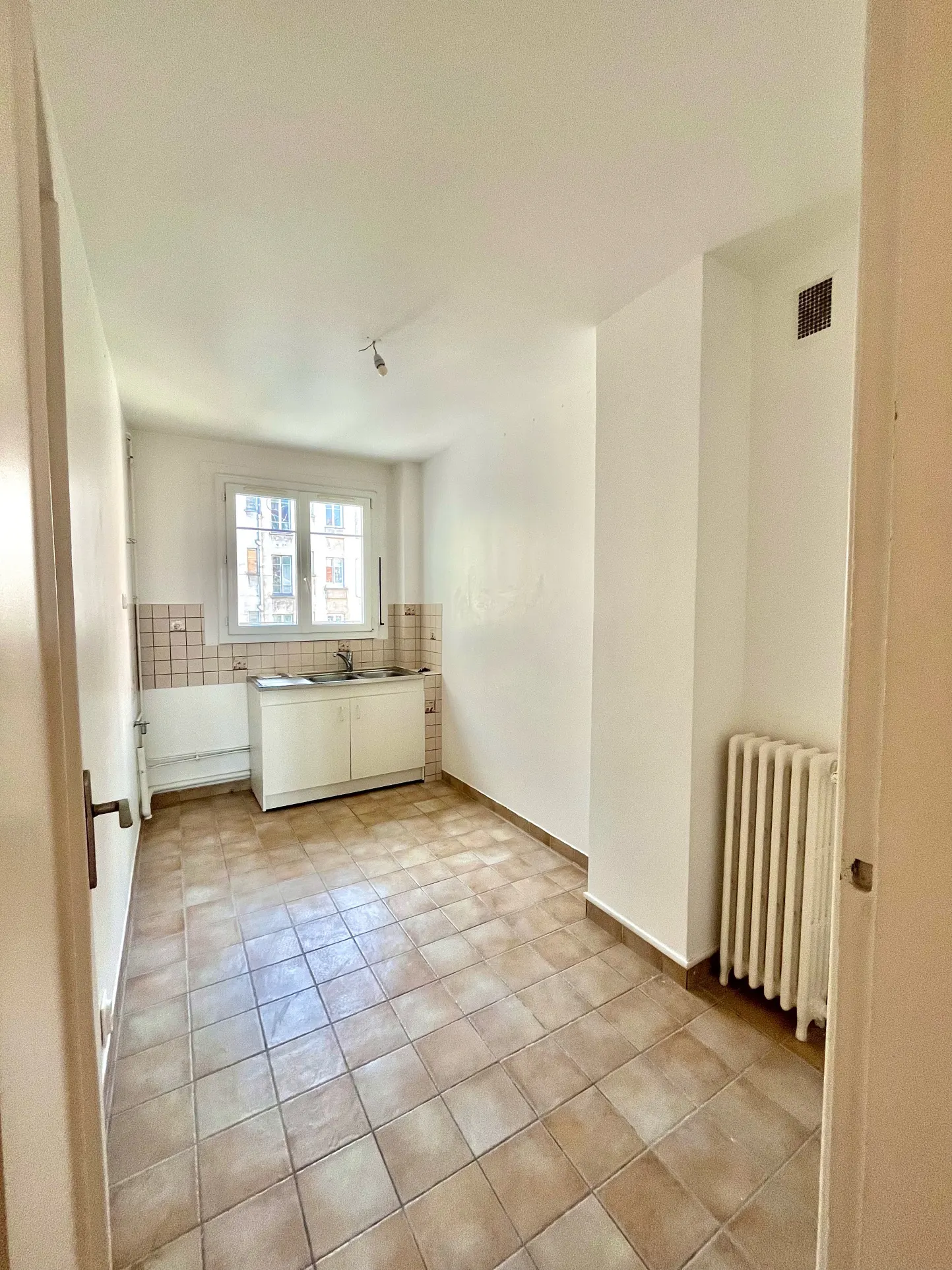 Rue calme | Appartement familial 5 pièces — photo 8